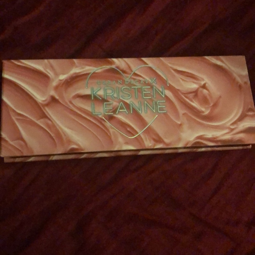 Urban decay x Kristen Leanne palette